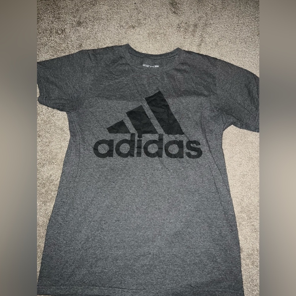 Adidas T-Shirt